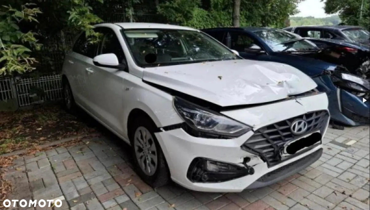 Hyundai i30 1.6 D Classic + - 2