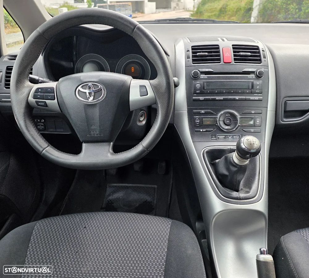 Toyota Auris 1.4 D-4D AC - 17