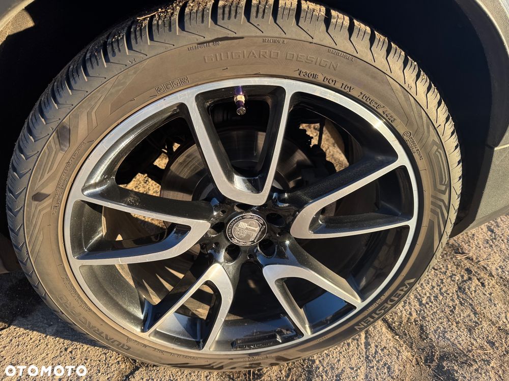 Mercedes-Benz GLC - 18
