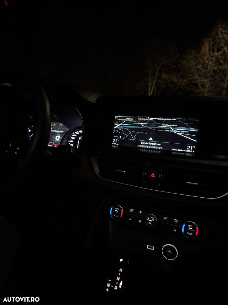 Alfa Romeo Stelvio 2.2 JTDM AWD AT8 Veloce - 4