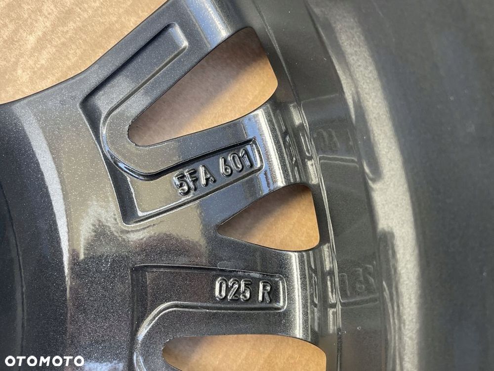 FELGA SEAT CUPRA LEON 5FA 8J 19 ET49 5FA601025R - 5