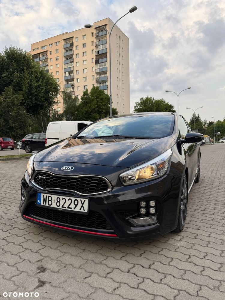 Kia Ceed 1.6 T-GDI GT L - 2