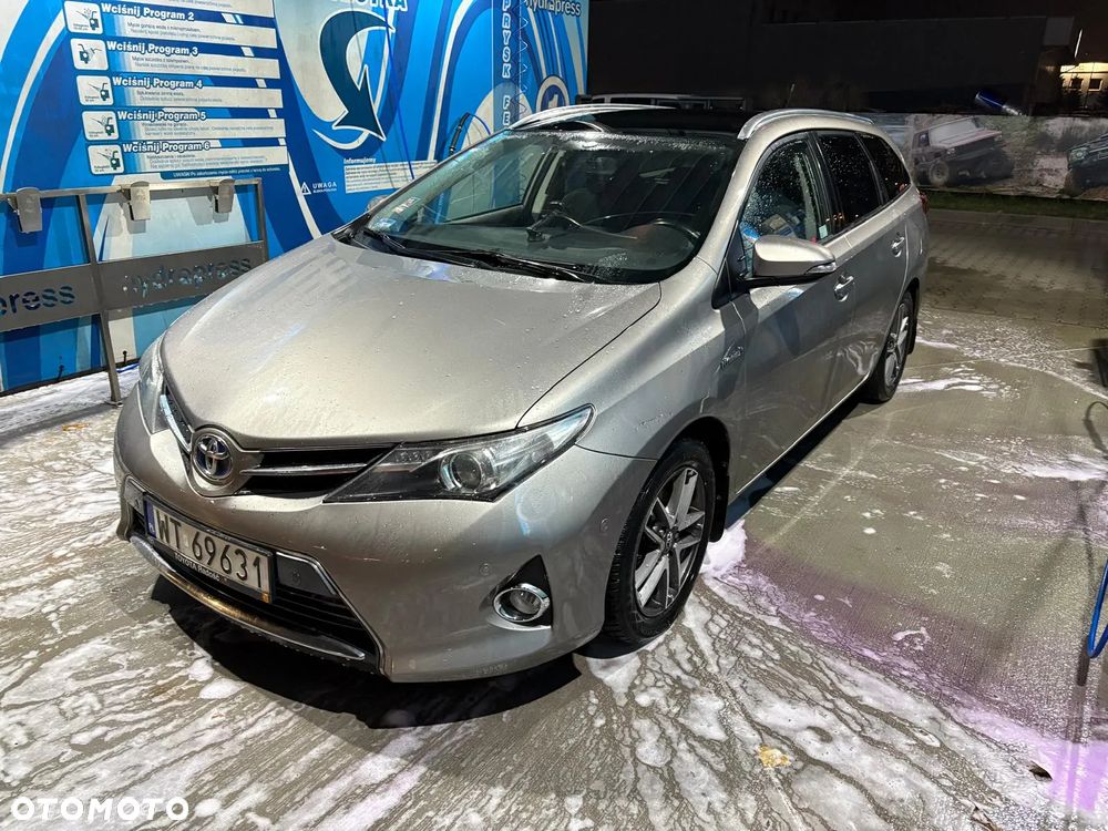 Toyota Auris - 1