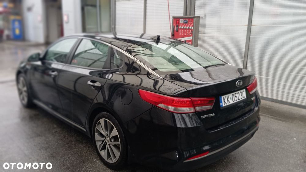 Kia Optima - 12