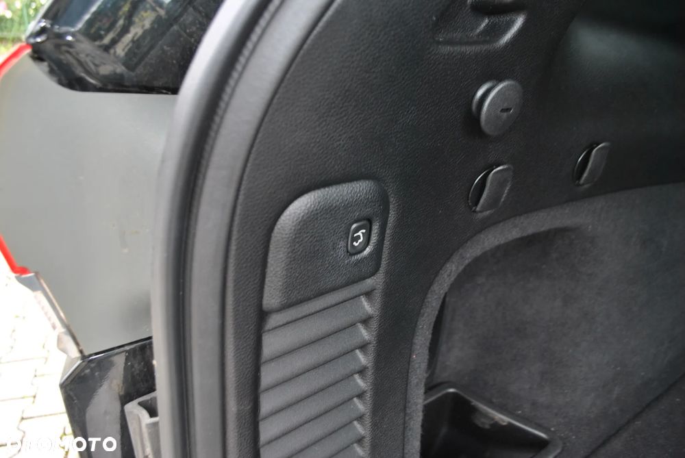 Jeep Grand Cherokee - 13