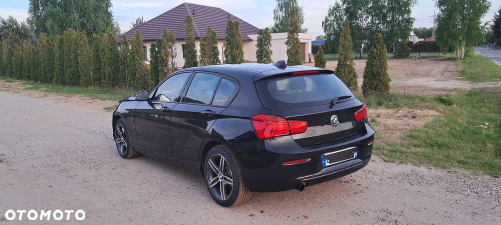 BMW Seria 1 114d Sport Line - 2