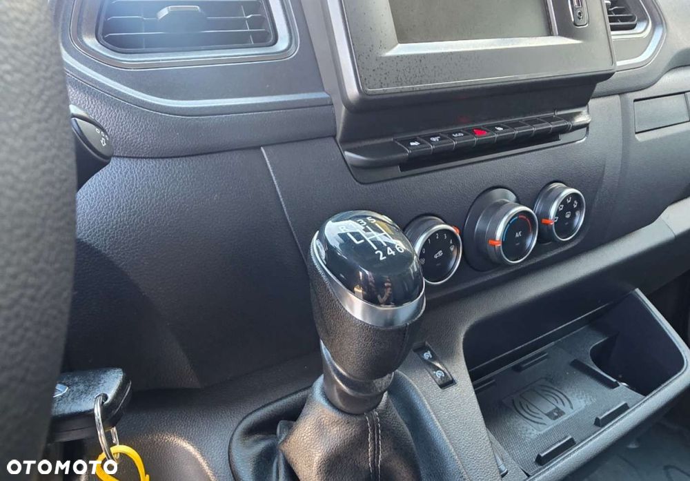 Renault Master - 15