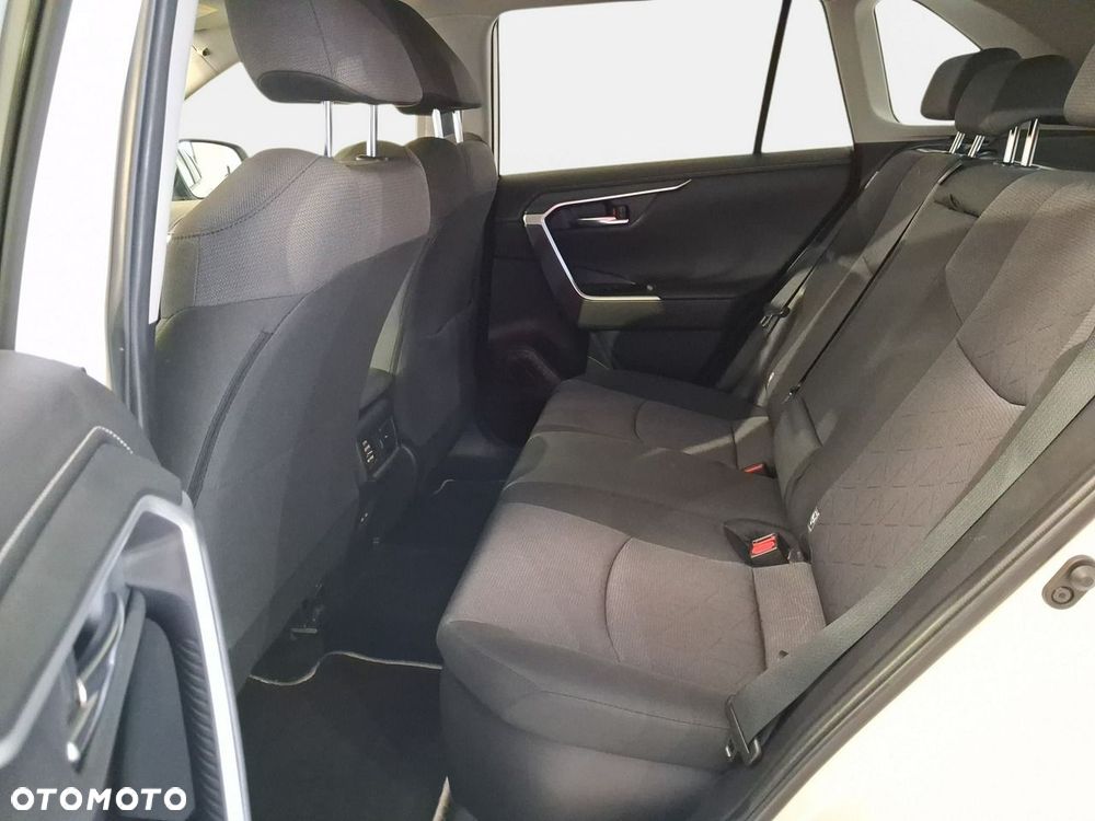 Toyota RAV4 - 16