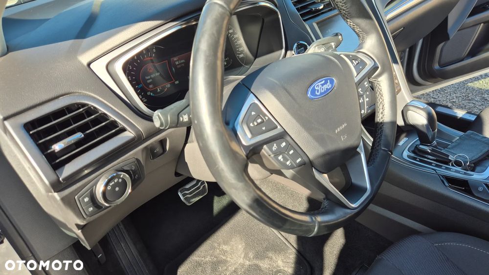 Ford Mondeo SW 2.0 TDCi S&S PowerShift-Aut Titanium - 17