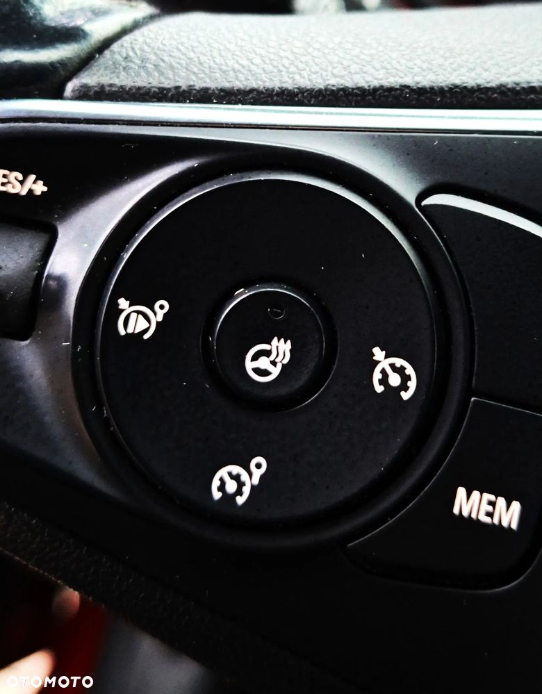 Opel Crossland X - 27