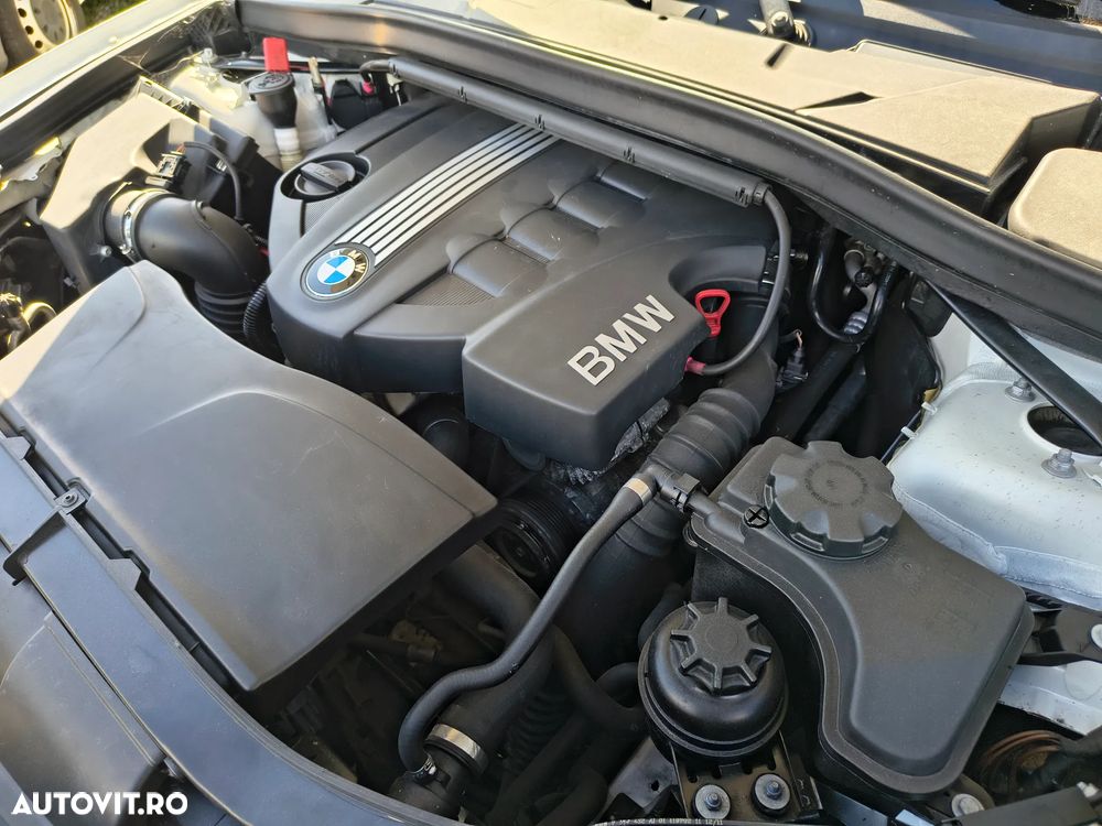 BMW X1 xDrive18d - 13