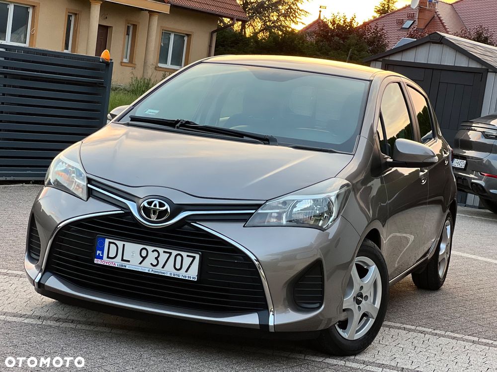 Toyota Yaris 1.0 Premium EU6 - 24