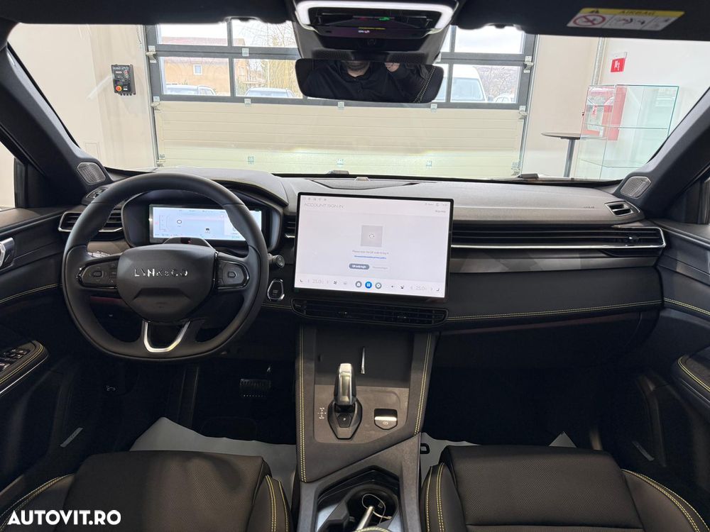 Lynk&Co 01 - 17