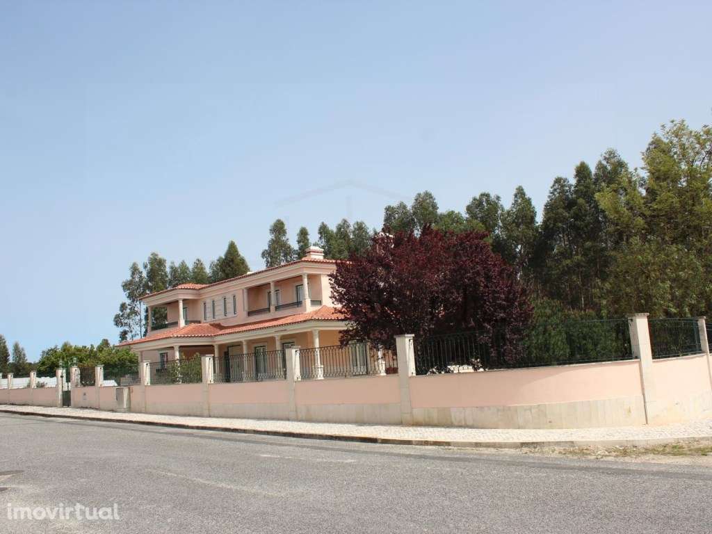 Luxuosa moradia T5 + 1 em Rio Maior - Grande imagem: 2/43