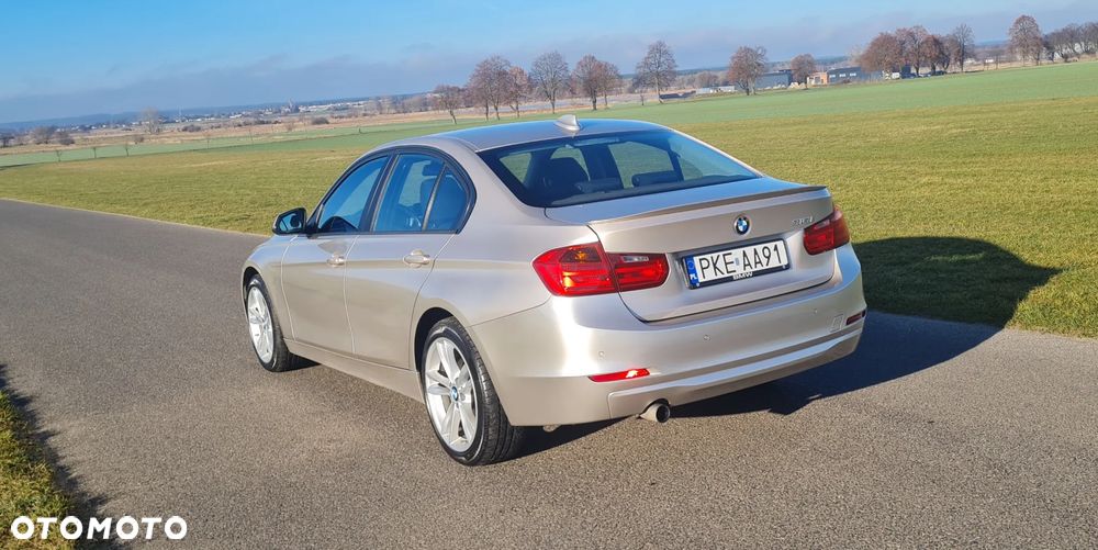 BMW Seria 3 316i - 16