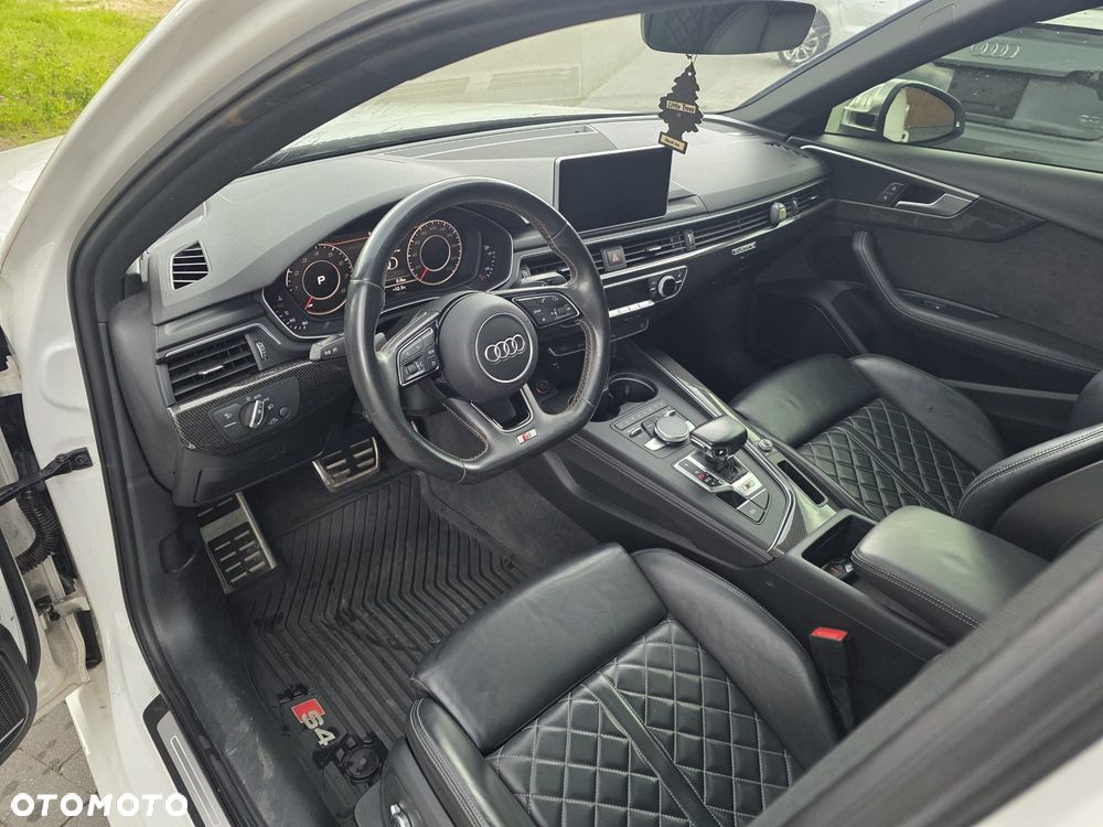 Audi S4 Limousine - 3