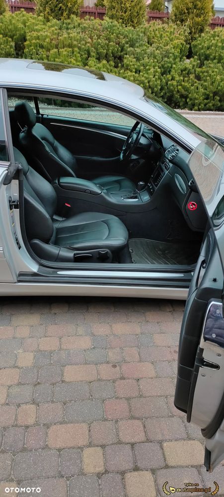 Mercedes-Benz CLK - 16