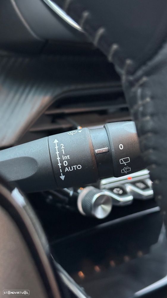 Peugeot 208 1.2 PureTech Allure - 13