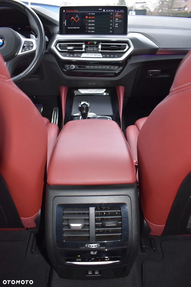 BMW X4 xDrive30i xLine - 34