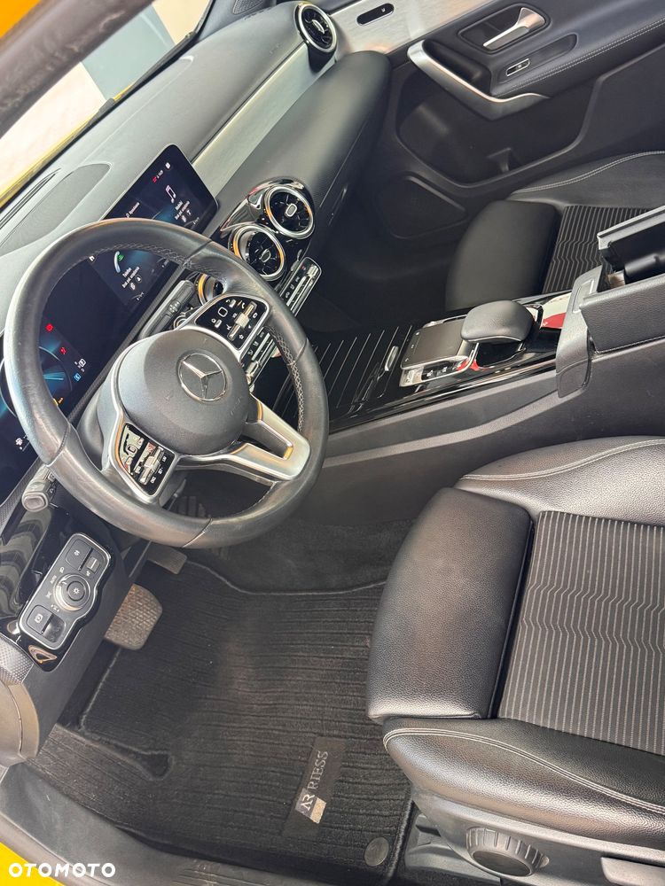 Mercedes-Benz Klasa A 200 d AMG Line 8G-DCT - 27