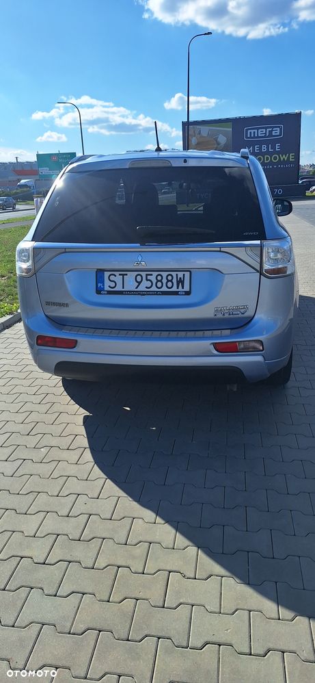 Mitsubishi Outlander - 5