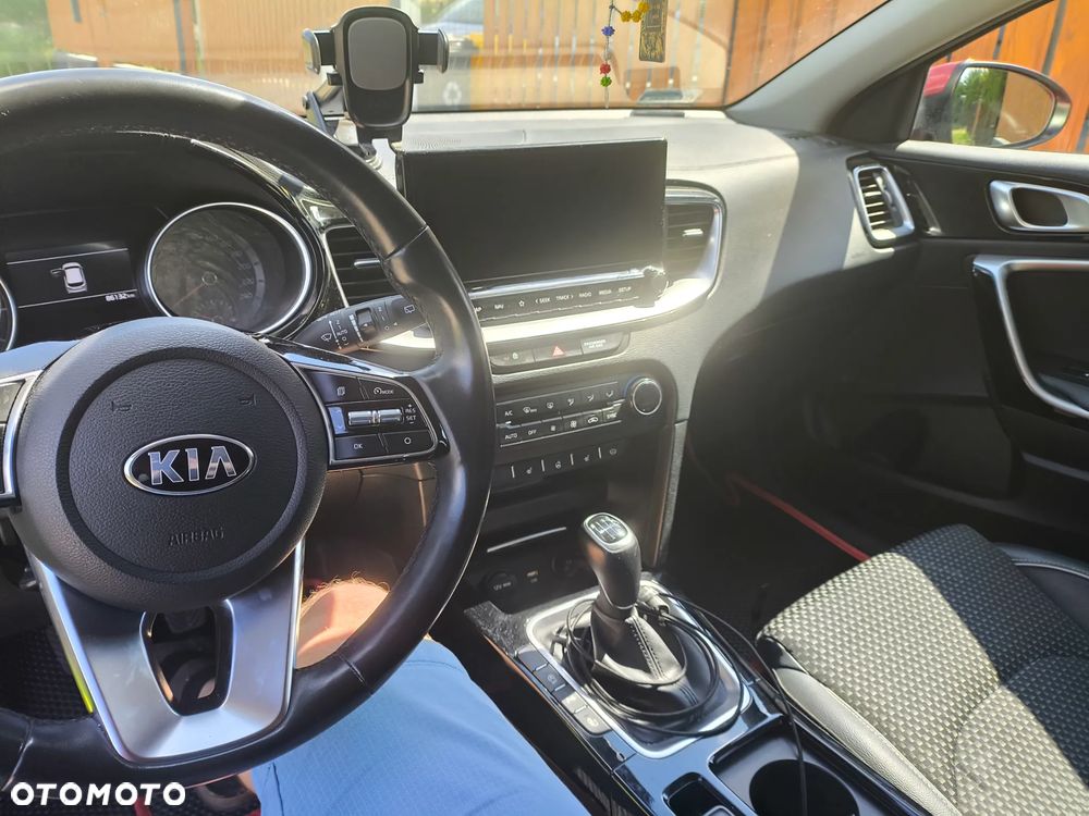 Kia XCeed 1.4 T-GDI L Business Line - 11