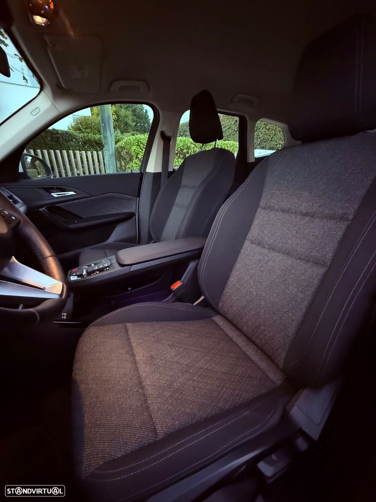 BMW iX1 xDrive30 xLine - 38