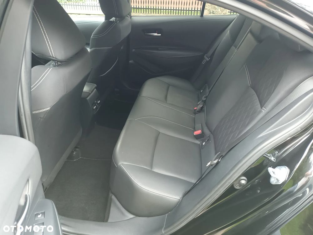 Toyota Corolla 1.6 Executive MS - 18
