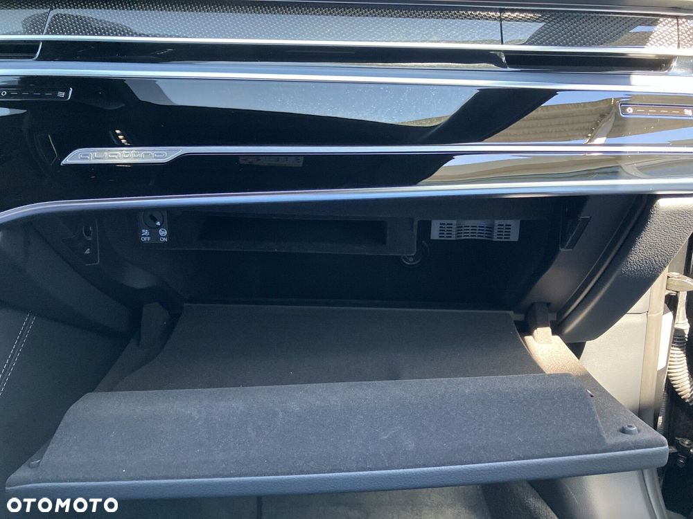 Audi A8 - 31