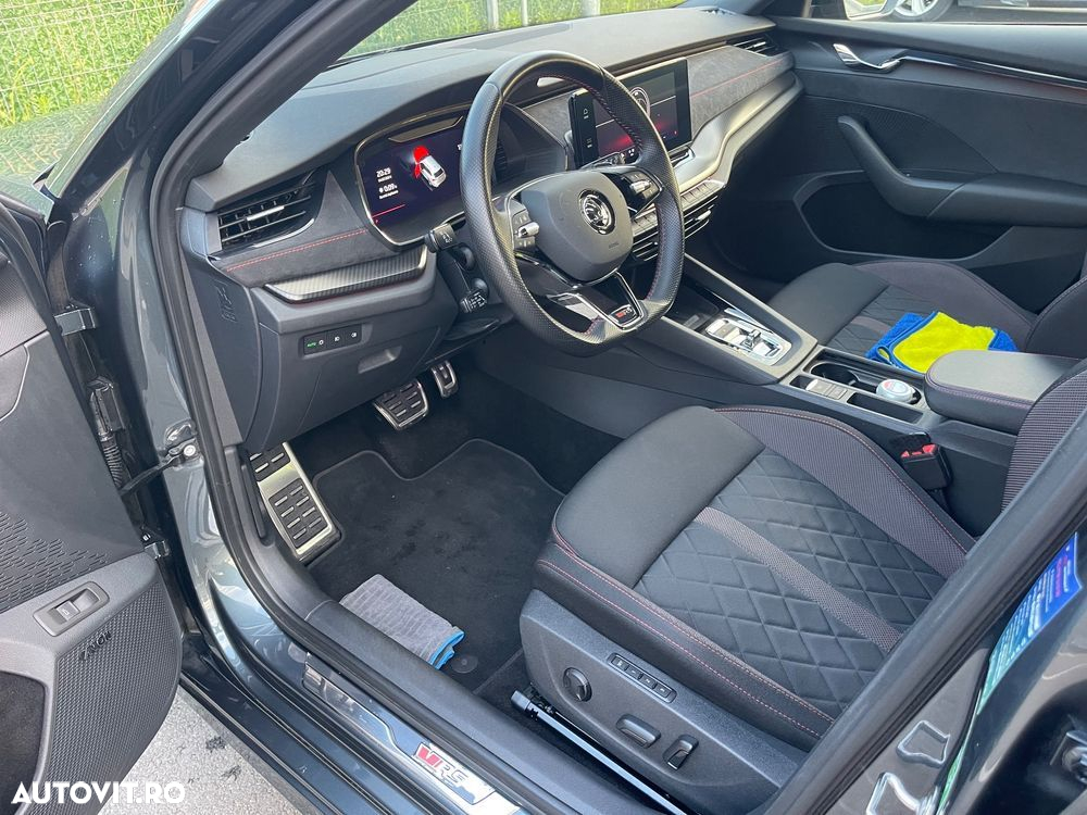 Skoda Octavia 2.0 TDI DSG 4x4 RS Plus - 12