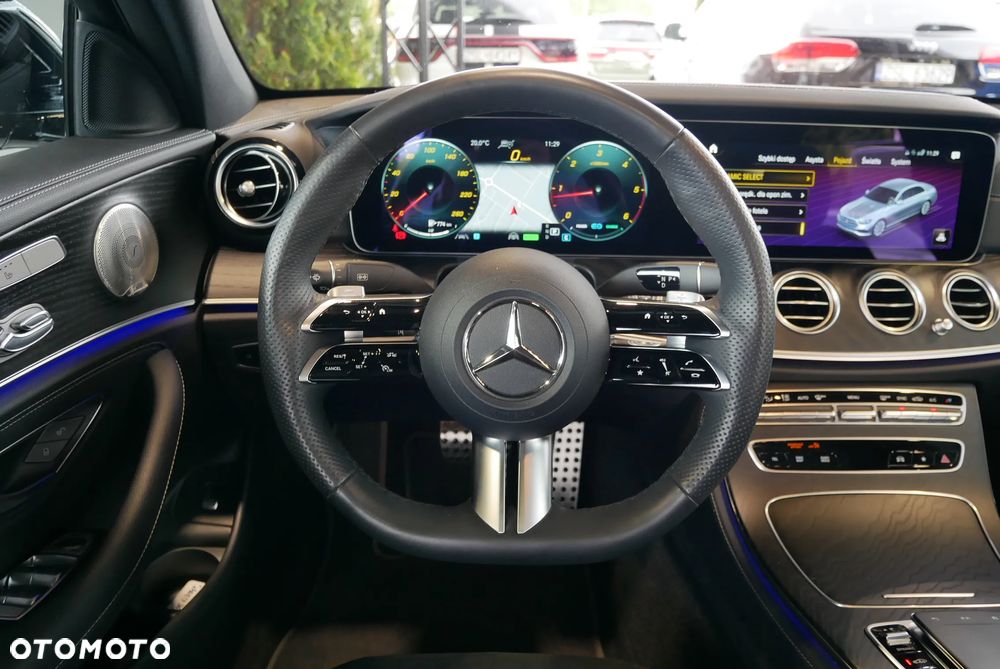 Mercedes-Benz Klasa E 220 d 4Matic 9G-TRONIC AMG Line - 21