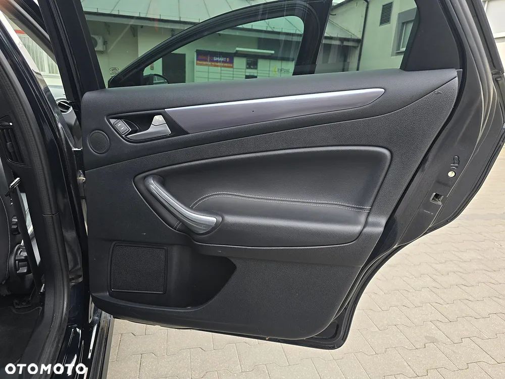 Ford Mondeo - 22
