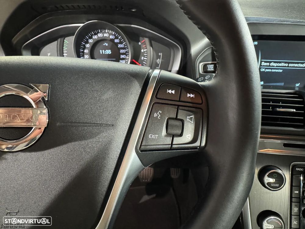 Volvo XC 60 2.0 D4 Momentum - 26