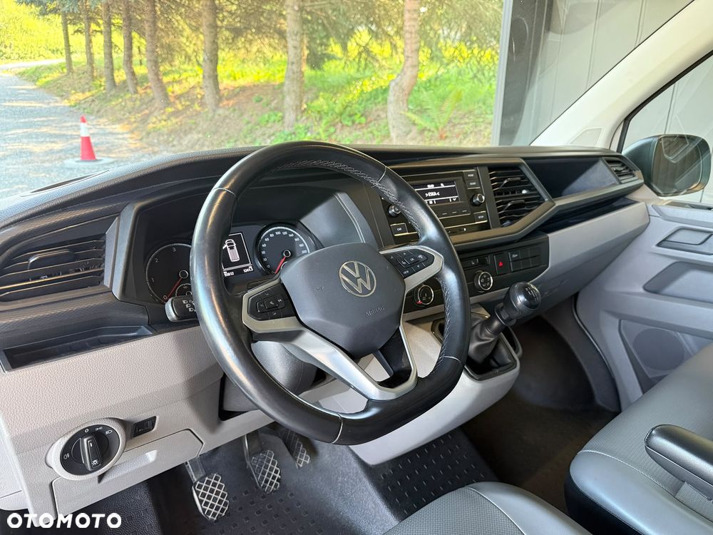 Volkswagen Transporter - 11