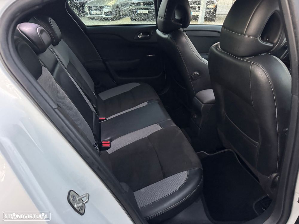 DS DS4 Crossback 1.6 BlueHDi So Chic J18 - 13