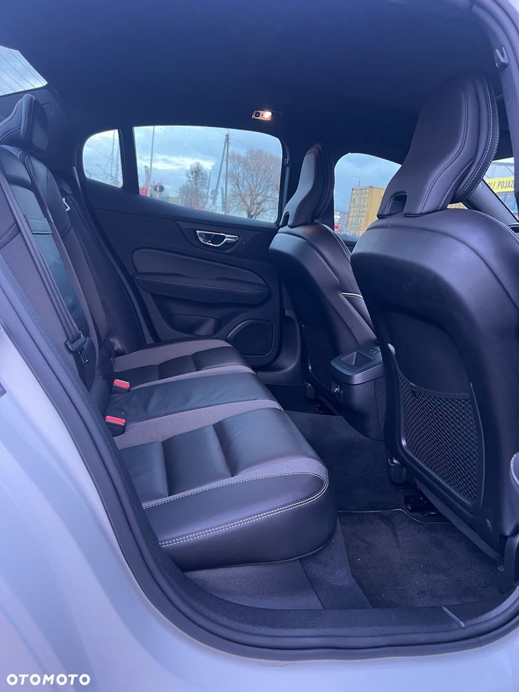 Volvo S60 T6 AWD Geartronic RDesign - 13