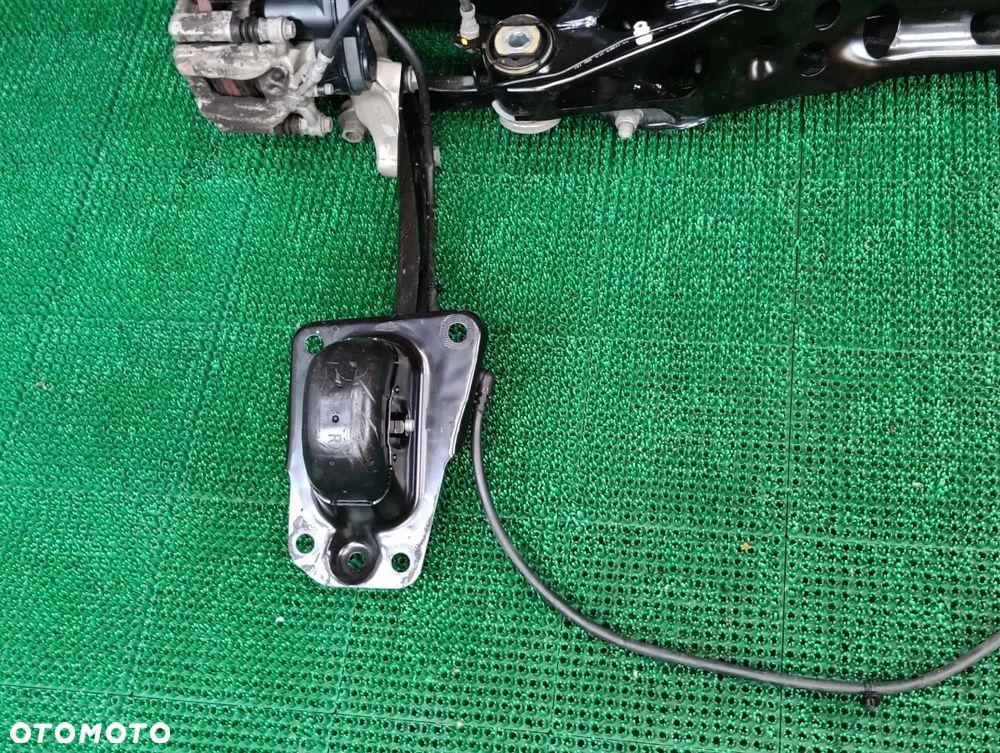 SKODA SUPERB 1.5TSI Aut Kom od 2024r Zawieszenie Tył - 4