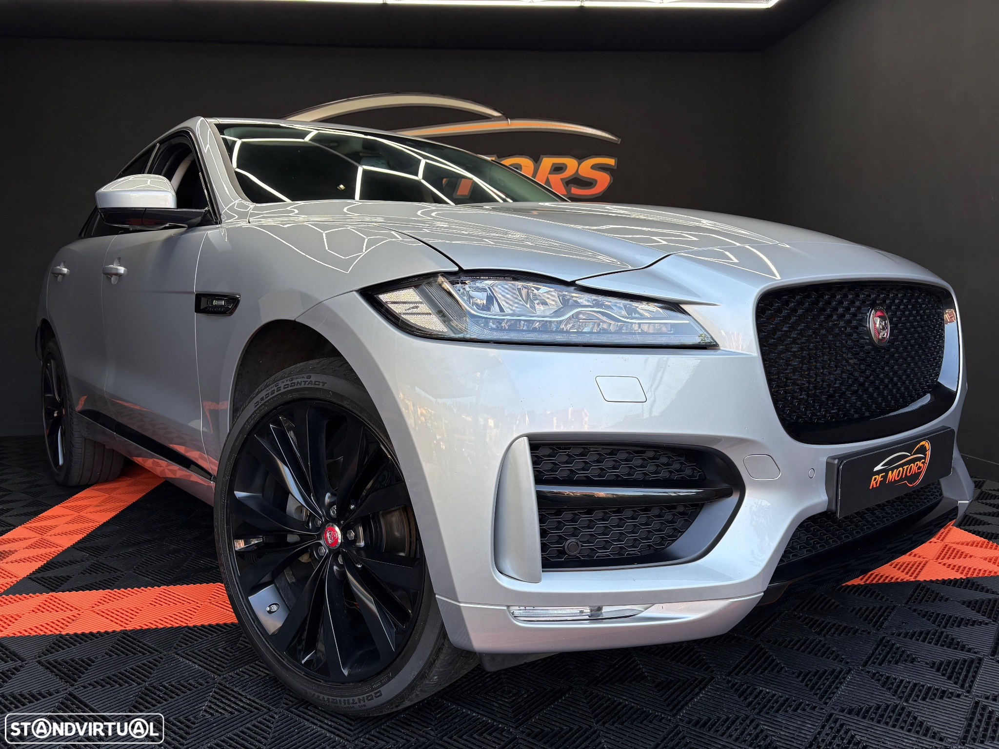 Jaguar F-Pace 20d Aut. R-Sport - 21