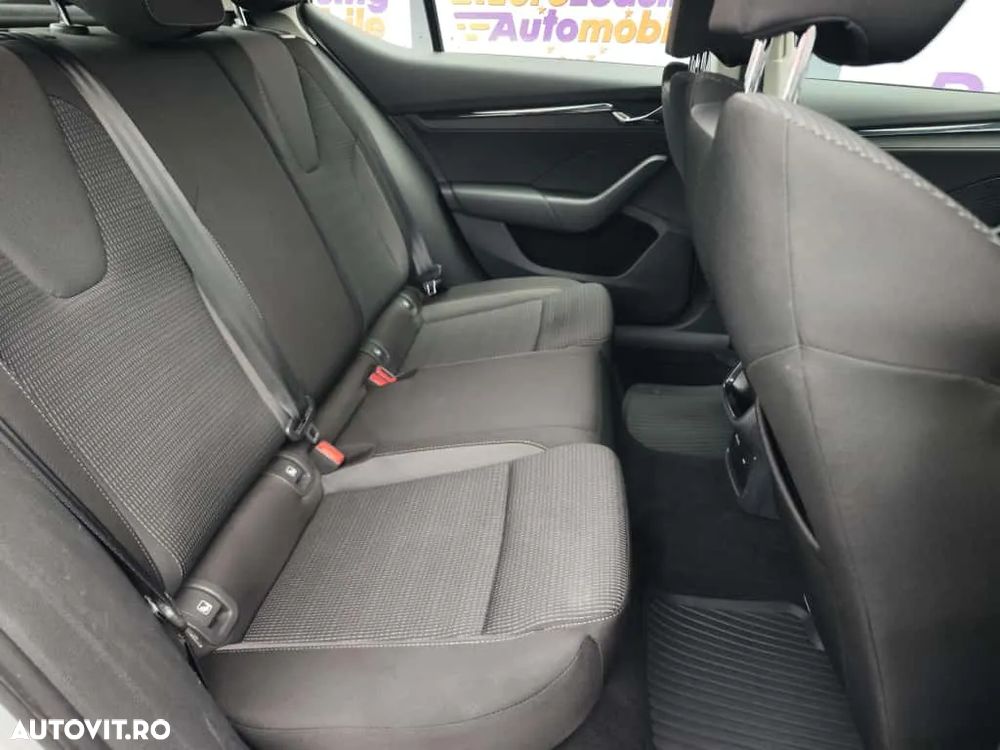 Skoda Octavia 2.0 TDI Ambition - 13