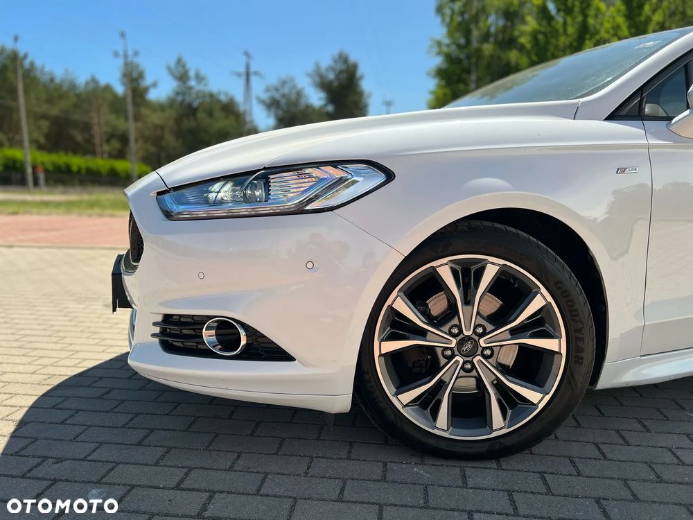 Ford Mondeo 2.0 EcoBoost STart-Stopp Autom ST-Line - 21