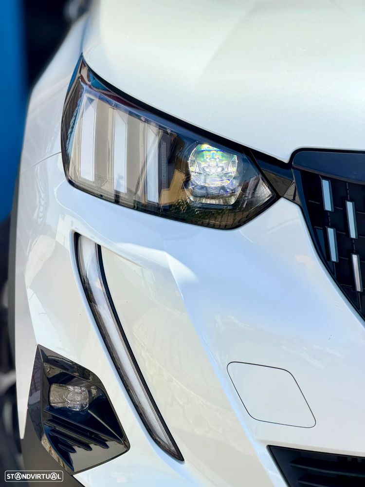 Peugeot 2008 1.2 PureTech GT Line - 27