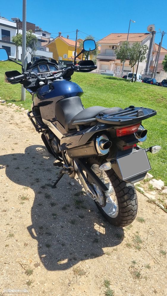 Aprilia Caponord - 4