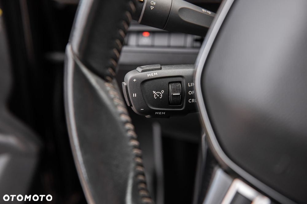 Peugeot 3008 - 18