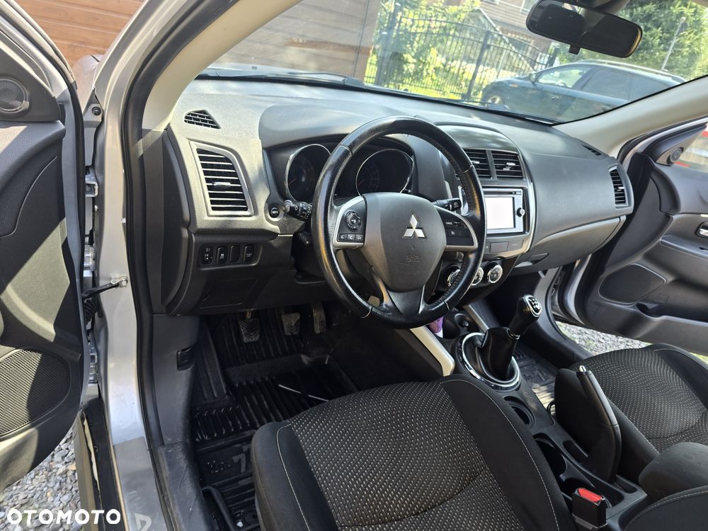 Mitsubishi ASX - 5