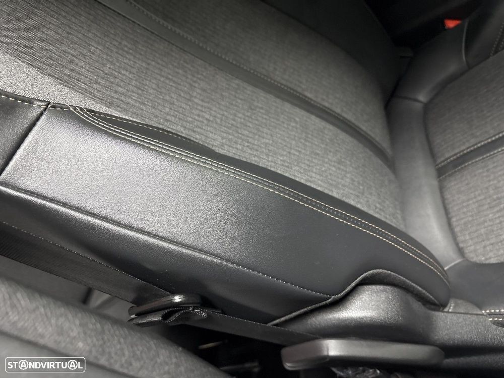 Peugeot 5008 1.5 BlueHDi GT Line - 30