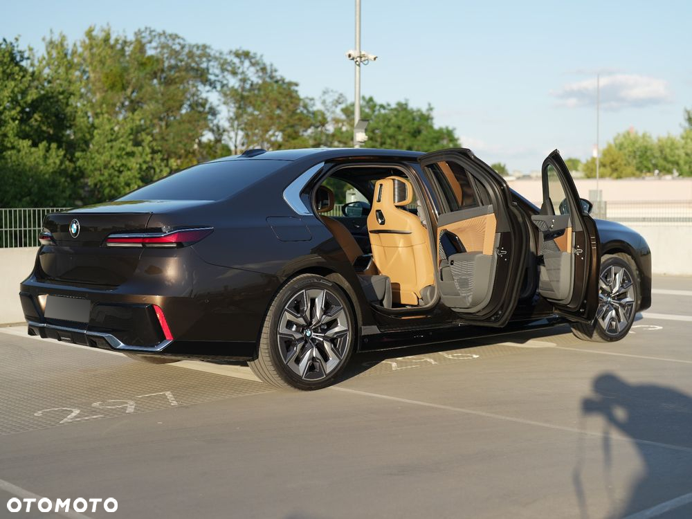 BMW Seria 7 - 2