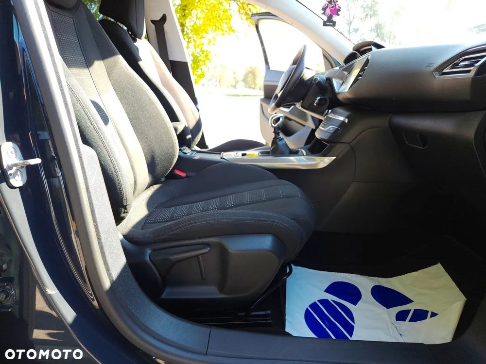 Peugeot 308 BlueHDi FAP 150 Stop&Start GT-Line Edition - 28