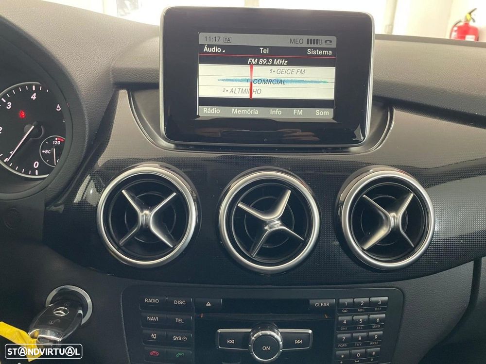 Mercedes-Benz B 180 CDI BlueEFFICIENCY Edition - 36