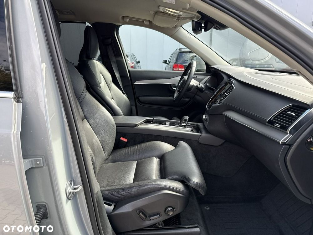 Volvo XC 90 B5 D AWD Plus Bright 7os - 22