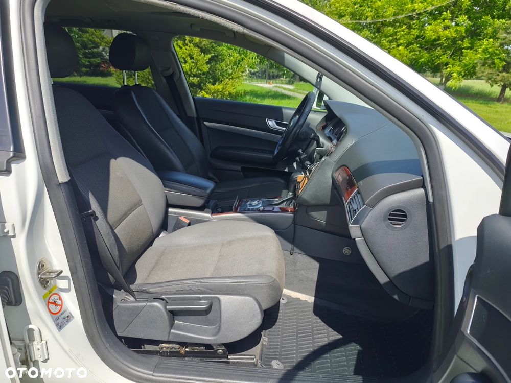 Audi A6 Allroad - 33